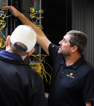 Network monitoring and configuration technicians